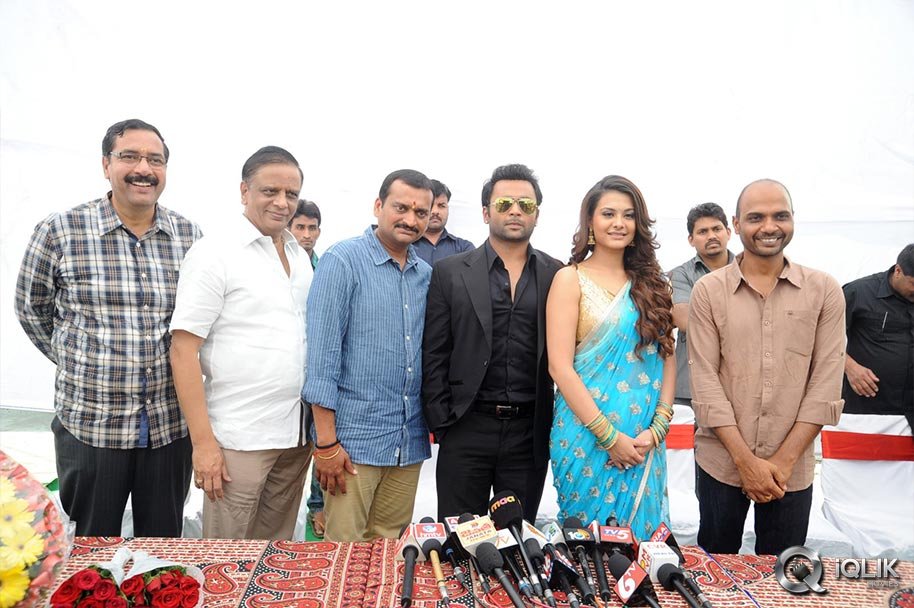 Nee-Jathaga-Nenundali-Movie-Opening